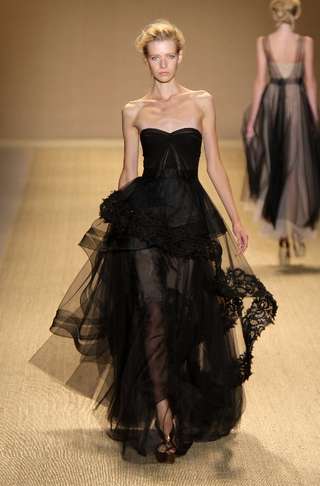 Illustration for article titled Fashion Show: Monique Lhuillier